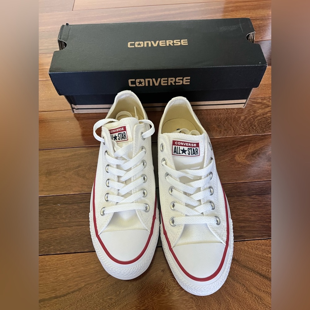 BRAND NEW. NBW All Star White Low-Top Converse